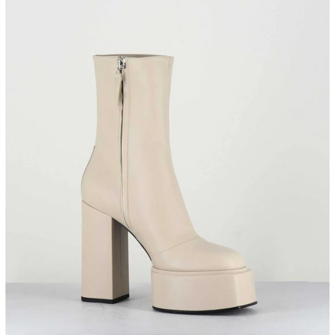 Boots En Cuir Souple Blanc - Iara Mok Milk