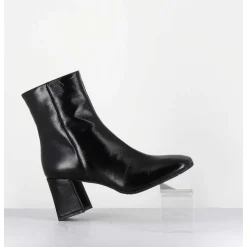 Boots En Cuir Souple Noir Bout Carre A Talon - Selia Verlux Nero