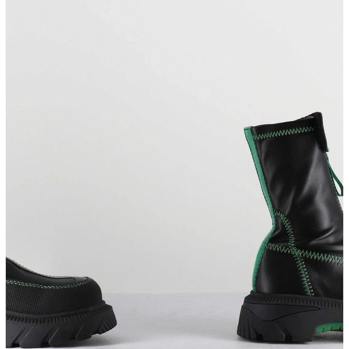 Boots En Cuir Stretch Noir & Vert - Danica Raven Black