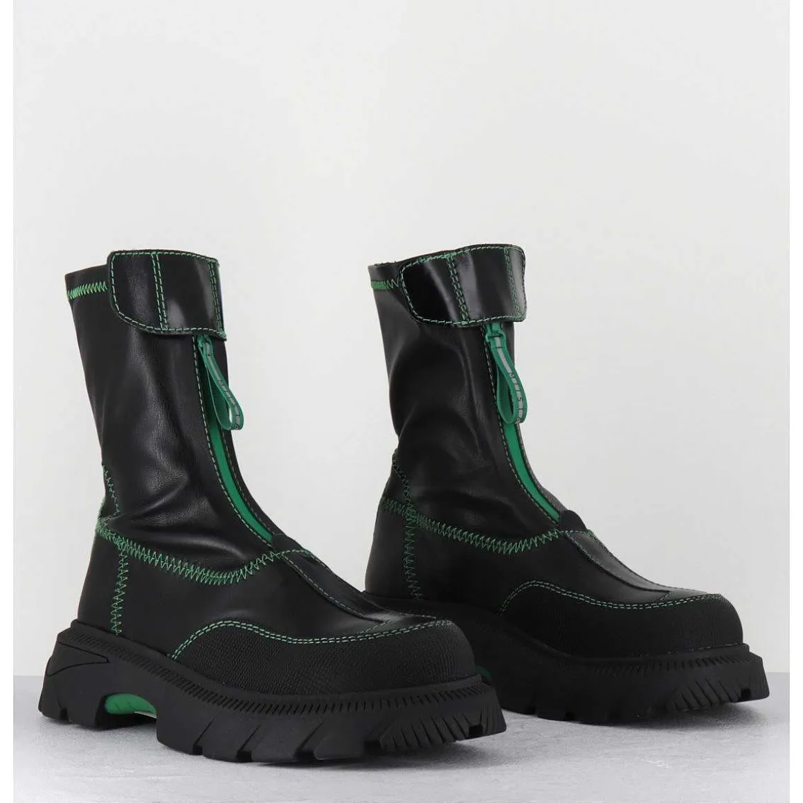 Boots En Cuir Stretch Noir & Vert - Danica Raven Black