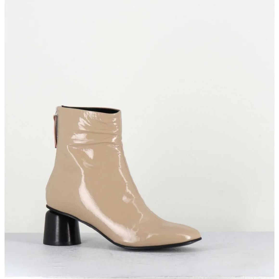Boots En Cuir Vernis Beige Petit Talon 60S - Anya13 Incenso