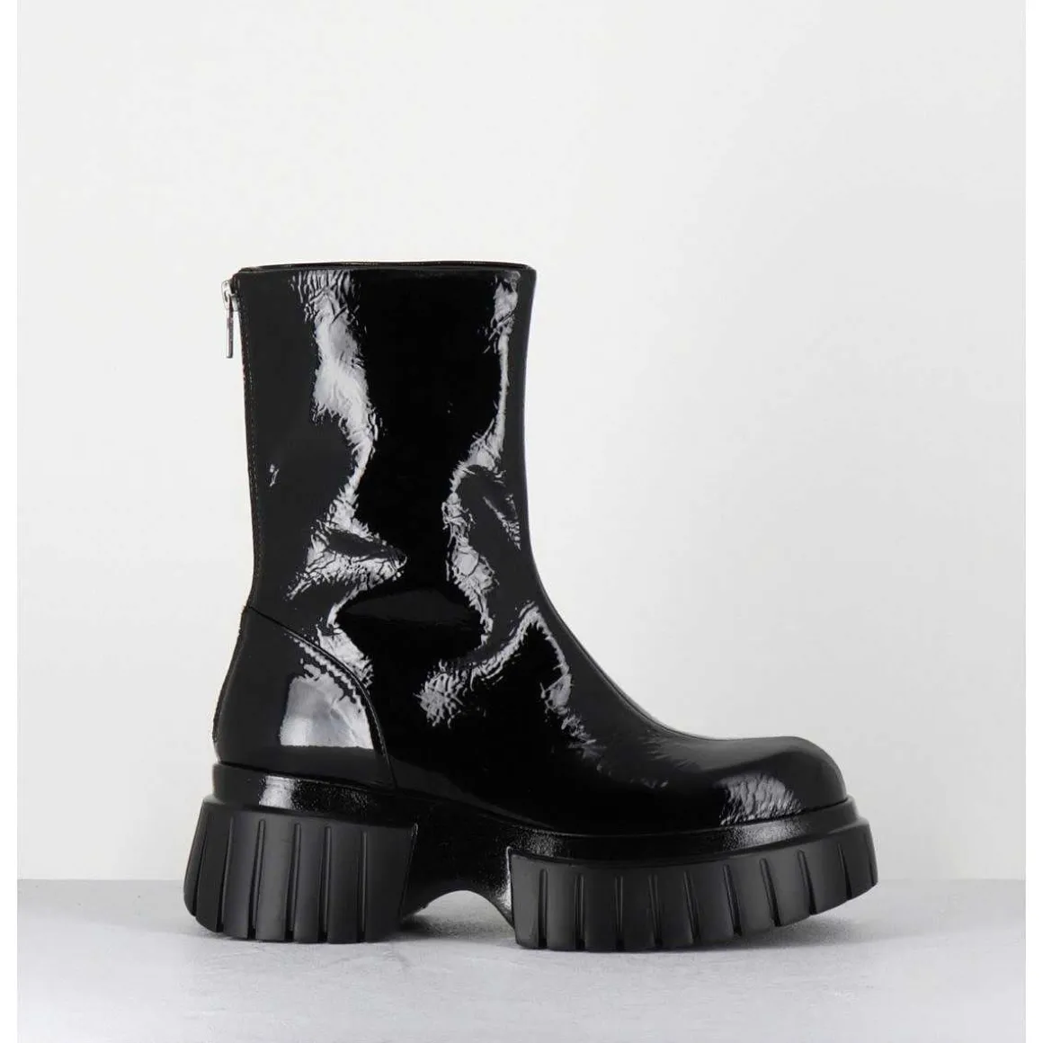 Boots En Cuir Vernis Noir Semelle Epaisse - Melia2 Cindy Nero