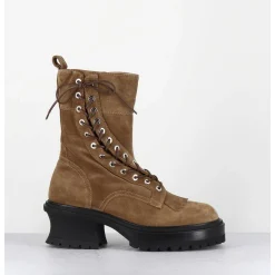 Boots En Daim Camel Corset Semelle Epaisse - Caro Suede