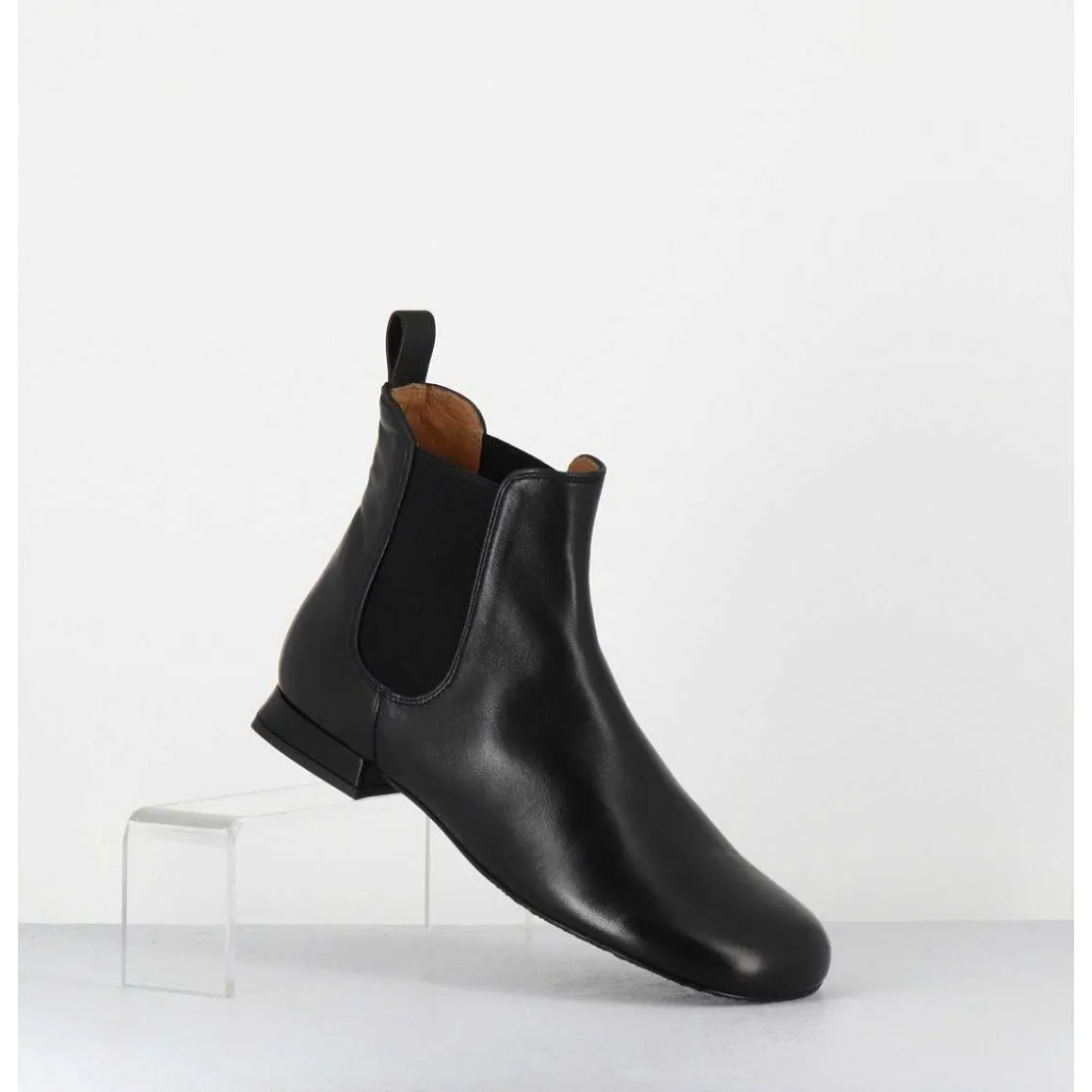 Boots Plates En Cuir Souple A Elastiques - Poura Black Nappa