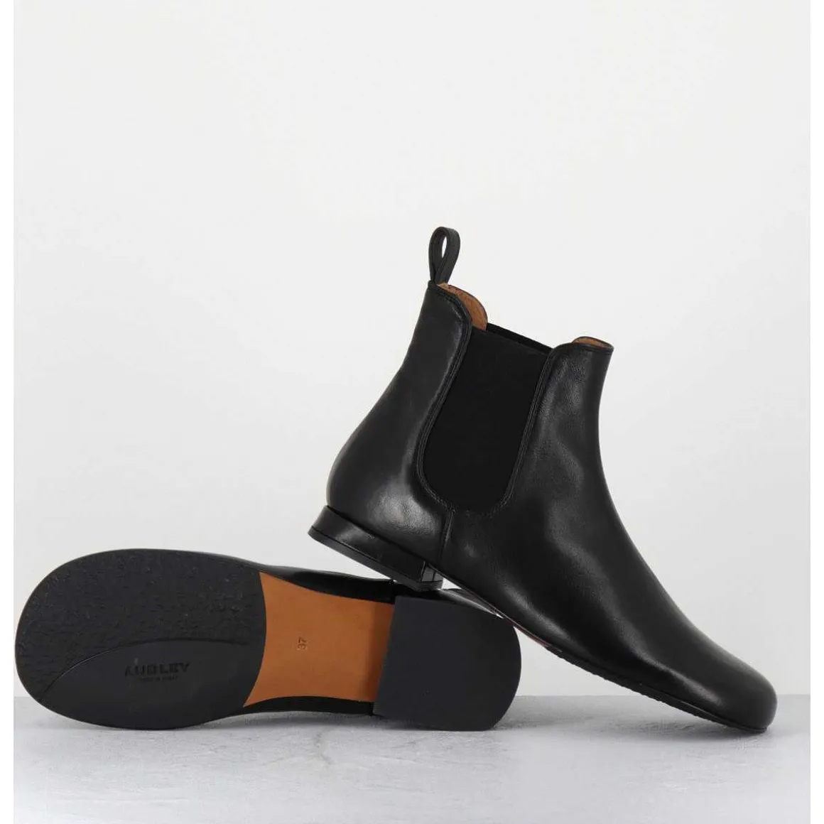 Boots Plates En Cuir Souple A Elastiques - Poura Black Nappa