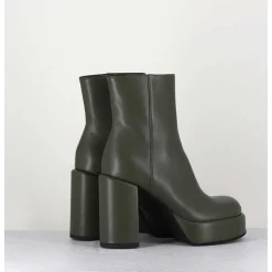 Boots 70S En Cuir Khaki - Aiko Nappa Oberoy