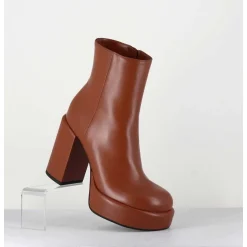 Boots 70S En Cuir Marron - Aiko Nappa Luggage