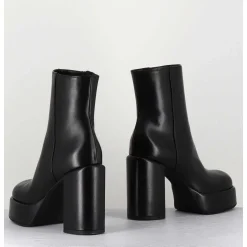 Boots 70S En Cuir Noir - Aiko Nappa Nero