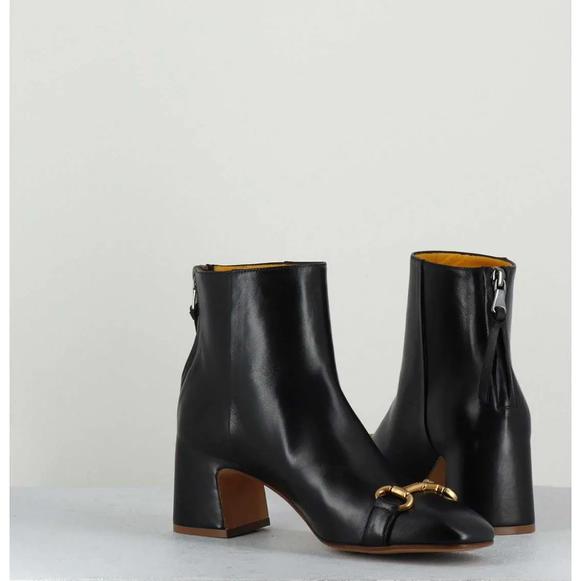 Boots 70S Petit Talon En Cuir Noir Bout Carre - F519 Seta Nero