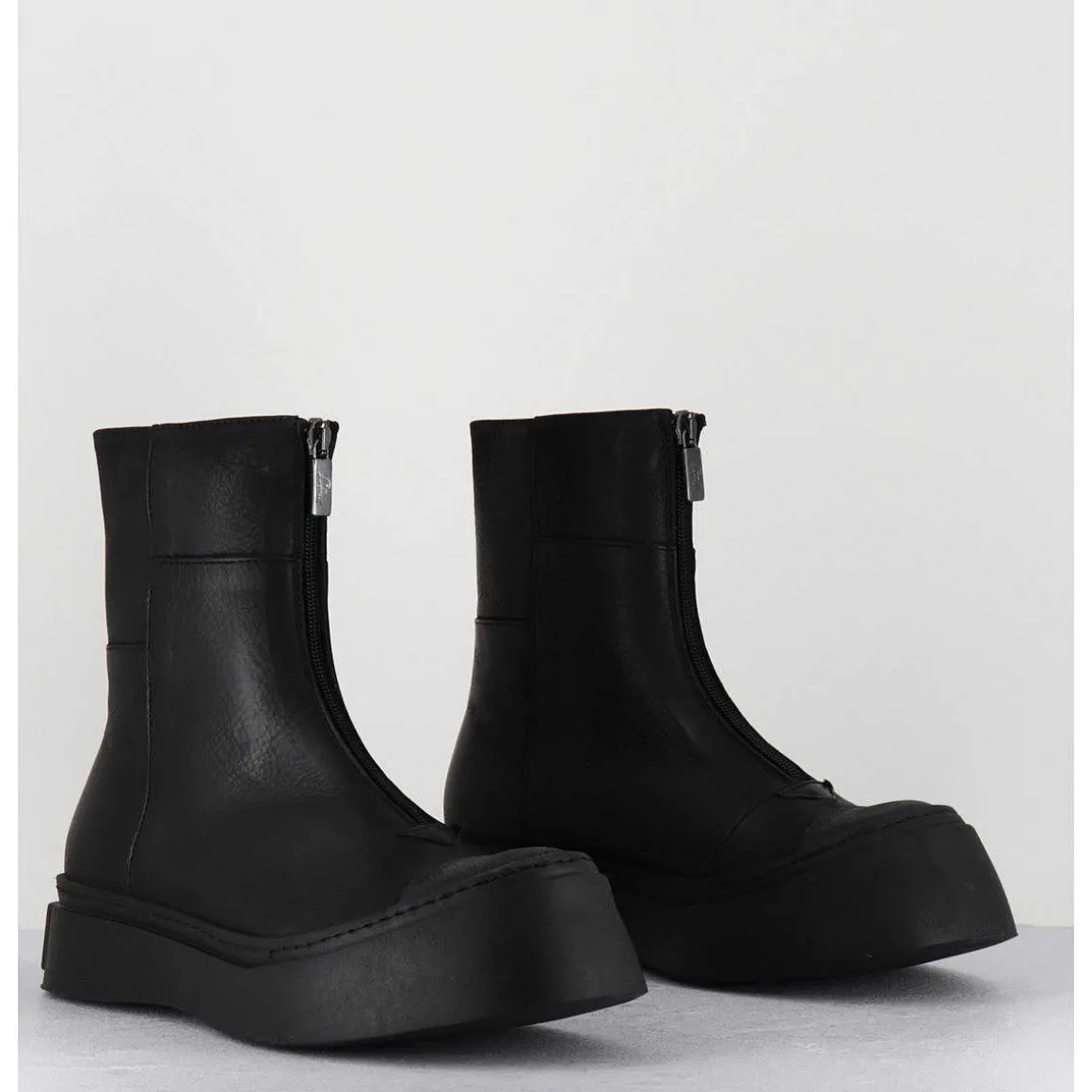 Boots Semelle Exageree En Cuir Noir A Zip - 4163 Gas Nero
