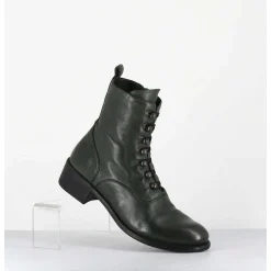 Boots Souples En Cuir Vert A Boutons - Lison Caou036 Verde