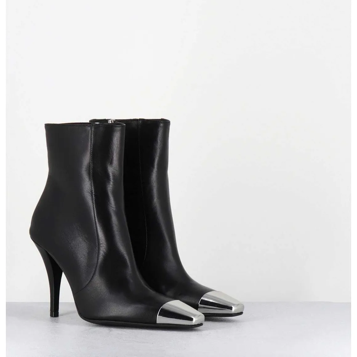 Boots Talon Haut Cuir Noir Bout Argent - Mecha1