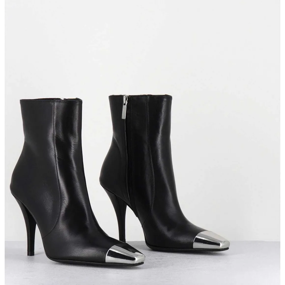 Boots Talon Haut Cuir Noir Bout Argent - Mecha1