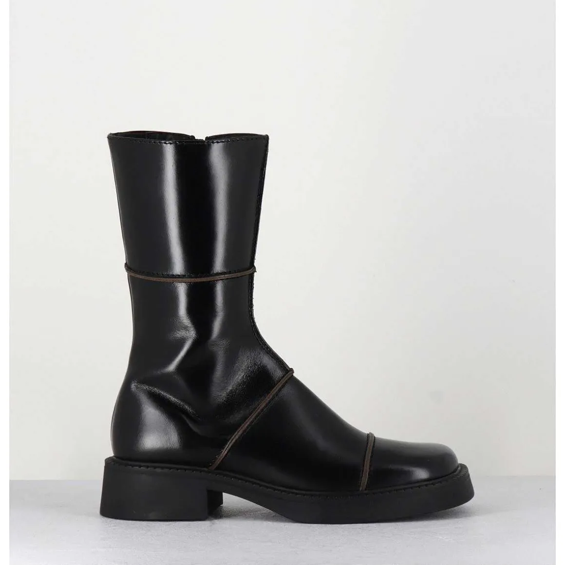 Boots Tige Mi-Haute En Cuir A Bout Carre Large - Dahlia Black Boots