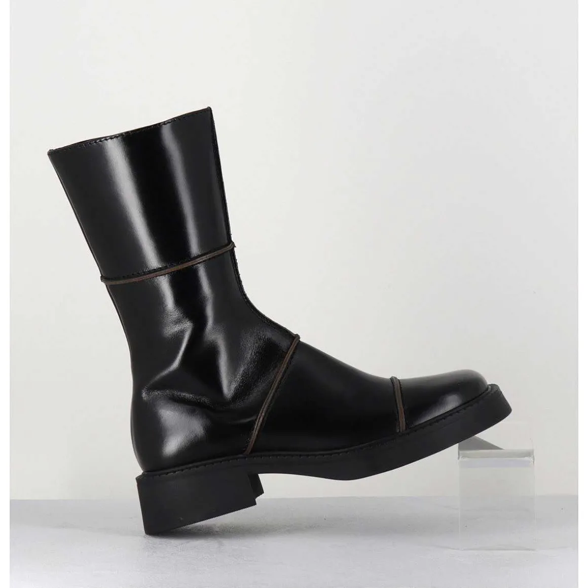 Boots Tige Mi-Haute En Cuir A Bout Carre Large - Dahlia Black Boots