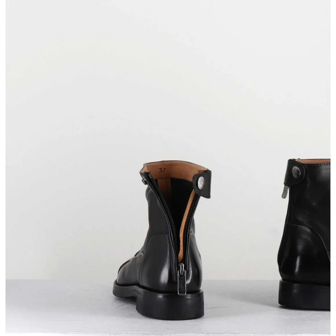 Bottines Plates En Cuir Noir - Camil 70009 Black