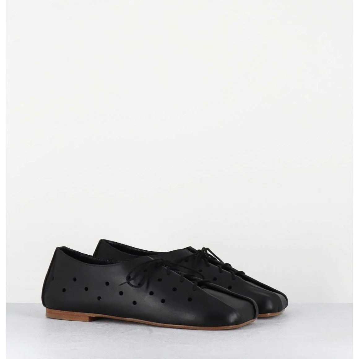 Chaussures Minimalistes A Lacets En Cuir Noir Perfore - Ab4651 Nappato Nero