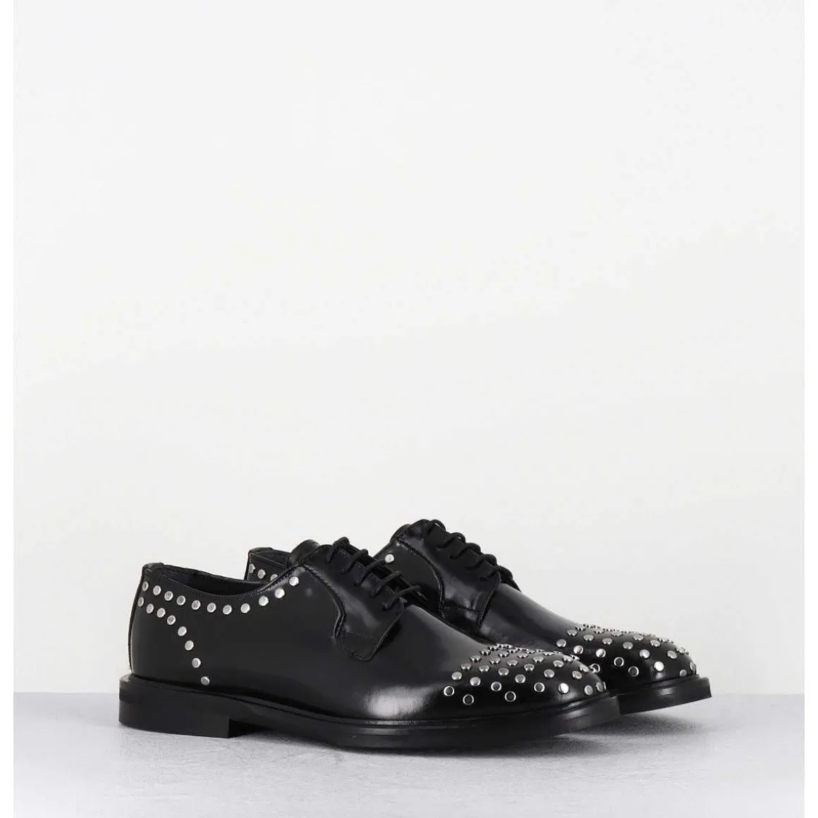 Derbies A Lacets En Cuir Glace Noir Rivets Argent - Nive Abra Nero