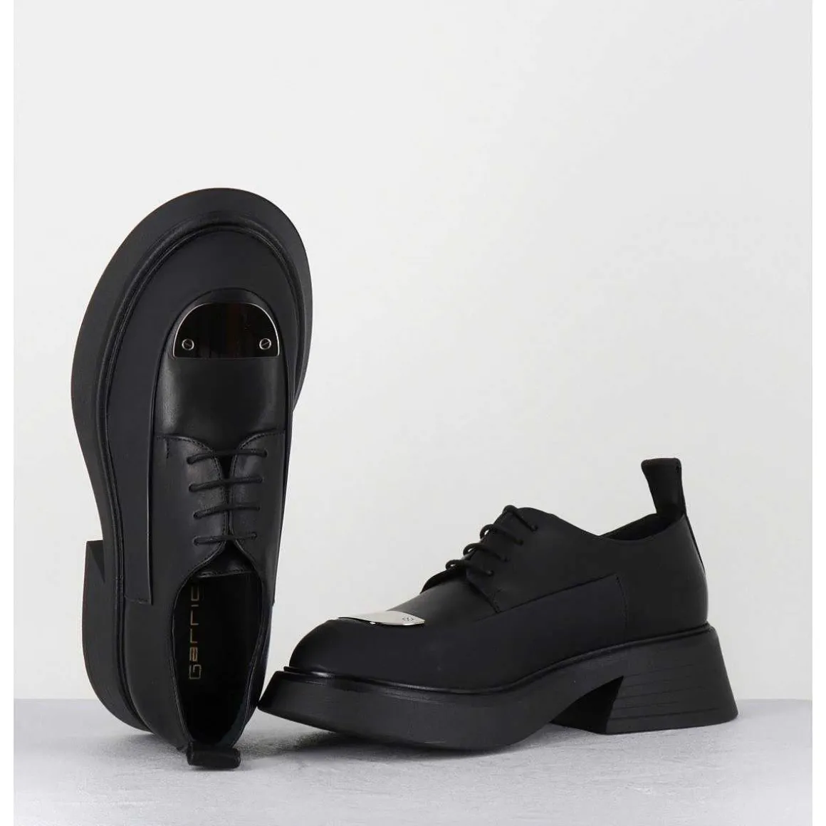 Derbies En Cuir Noir Bout Metallique - Pike Savana Nero