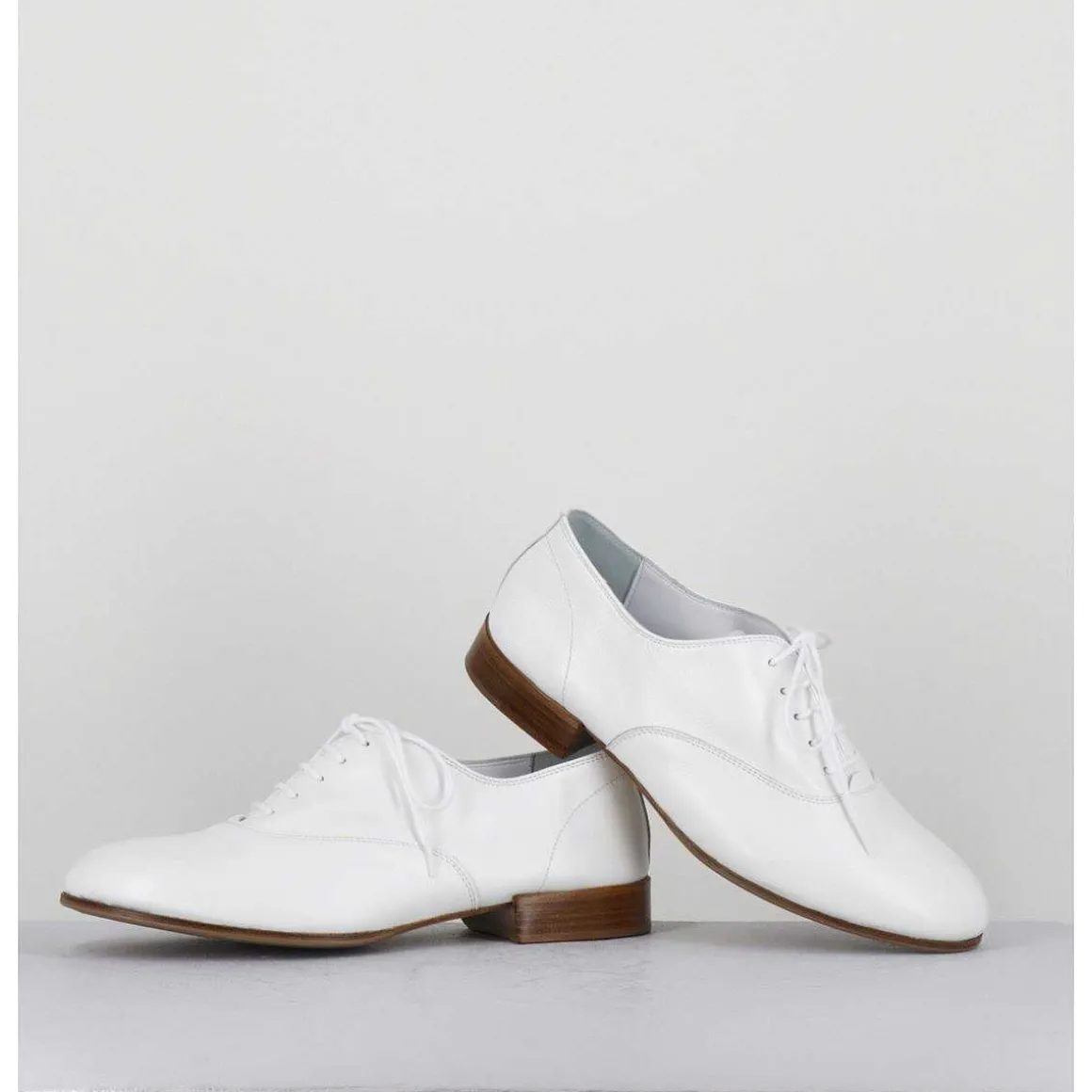 Derbies Minimalistes En Cuir Souple Blanc - Stja Cow White