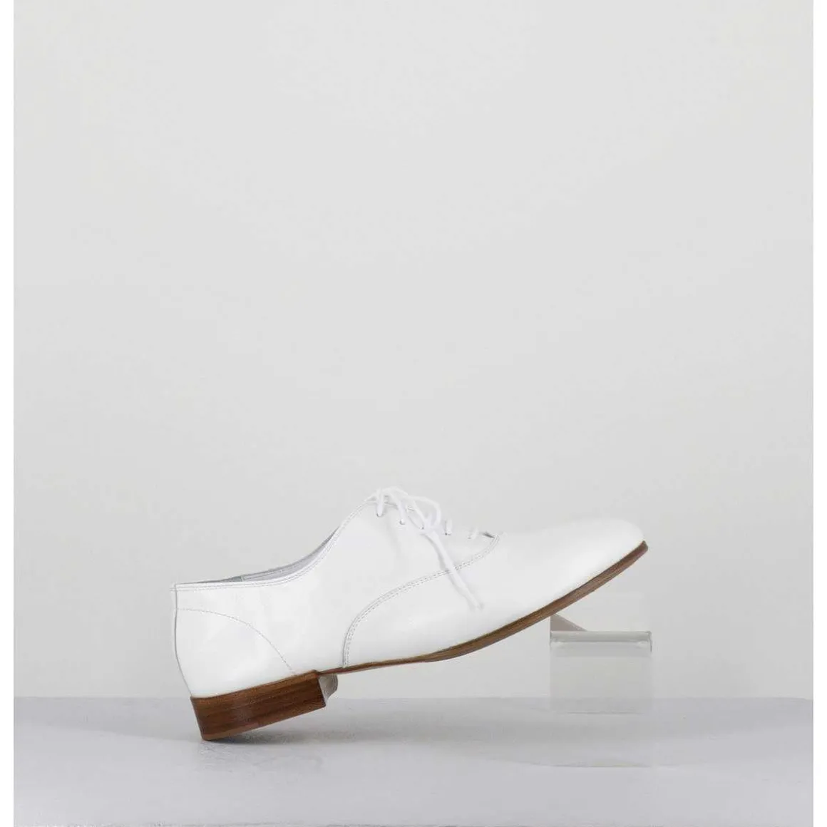 Derbies Minimalistes En Cuir Souple Blanc - Stja Cow White