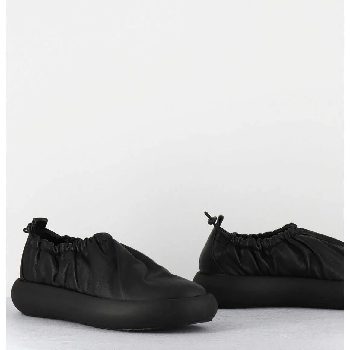 Elastic Donut Shoe Cuir Noir - 1C6854D Travel Black