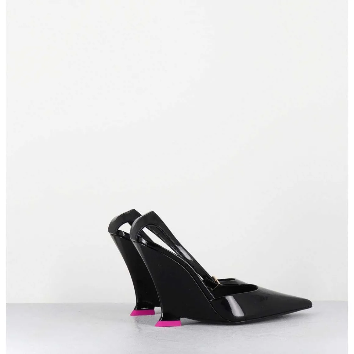 Escarpins Bout Pointu Vernis Noir Talon Compense Y2K -Clea Patent Black
