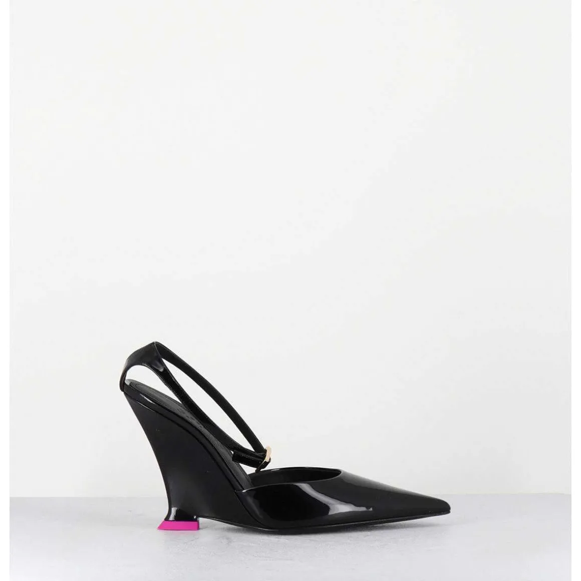 Escarpins Bout Pointu Vernis Noir Talon Compense Y2K -Clea Patent Black