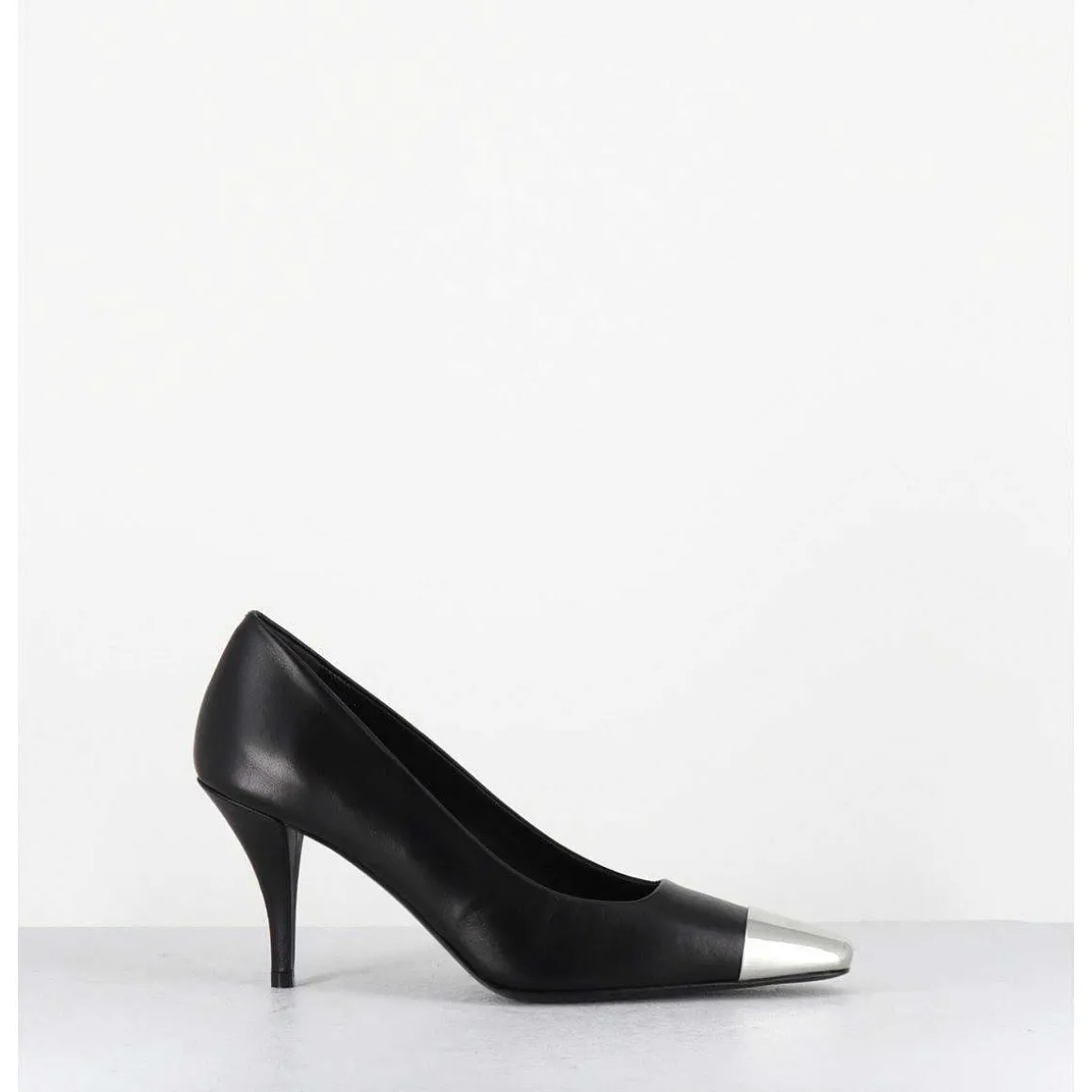 Escarpins En Cuir Noir Talon Fin Bout Argent - Kecha1 Nappa Nera