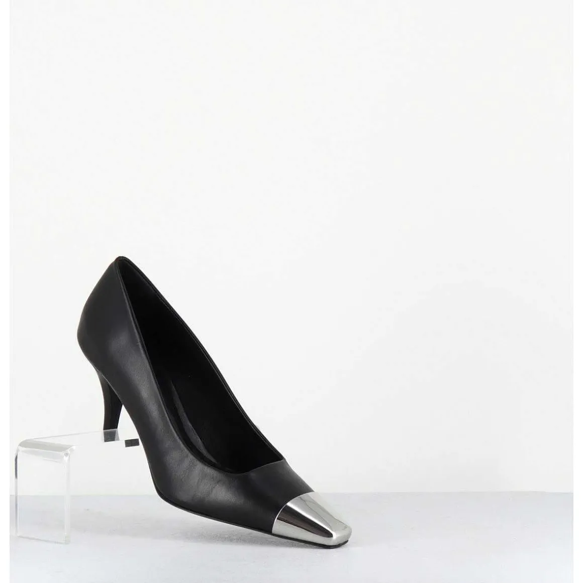 Escarpins En Cuir Noir Talon Fin Bout Argent - Kecha1 Nappa Nera