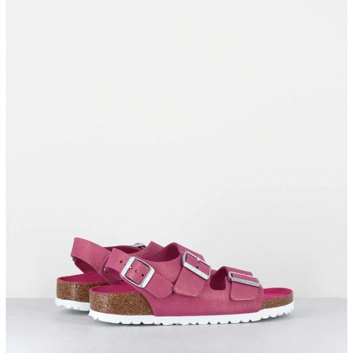 Milano Shimmering Fuschia Irise Rose Bride Arriere
