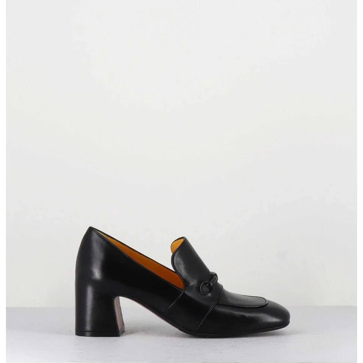 Mocassins A Talon 70S En Cuir Noir Bout Carre - F511 Seta Black