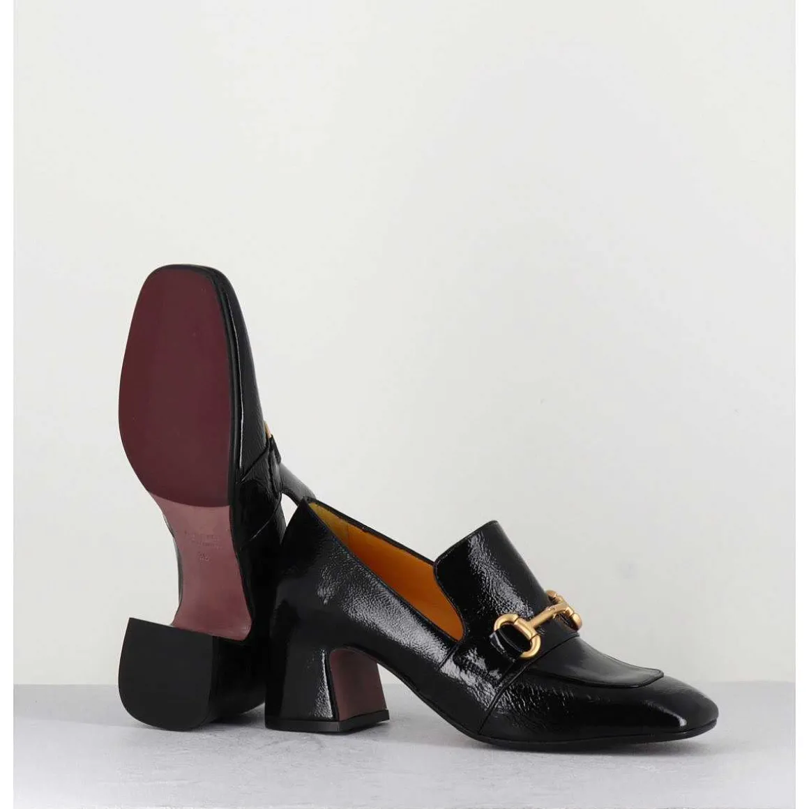 Mocassins A Talon 70S En Cuir Vinyle Noir - H759 Naplak