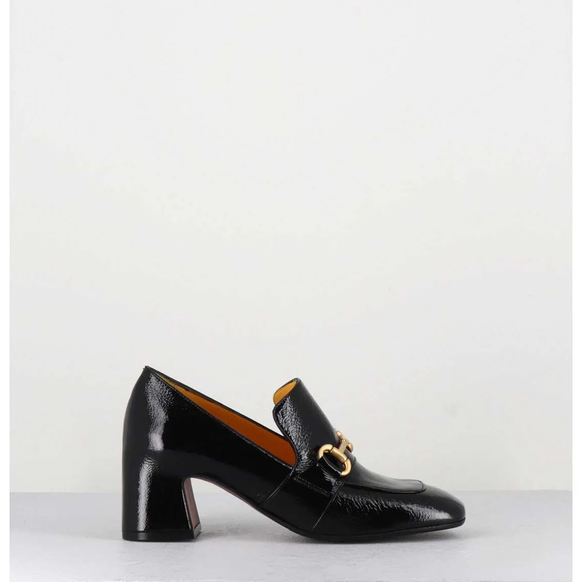 Mocassins A Talon 70S En Cuir Vinyle Noir - H759 Naplak