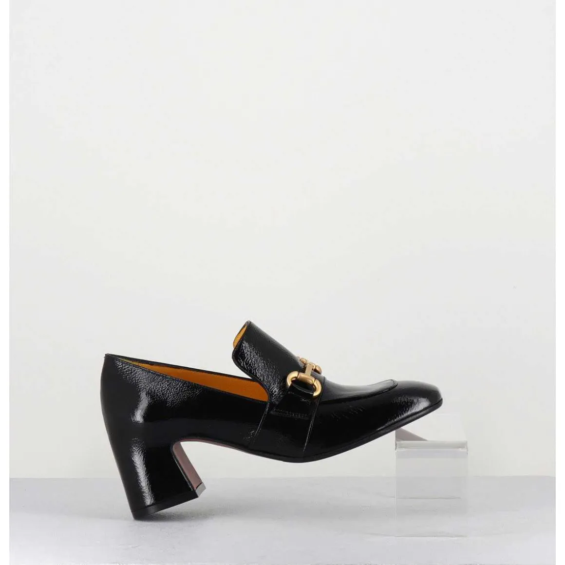 Mocassins A Talon 70S En Cuir Vinyle Noir - H759 Naplak
