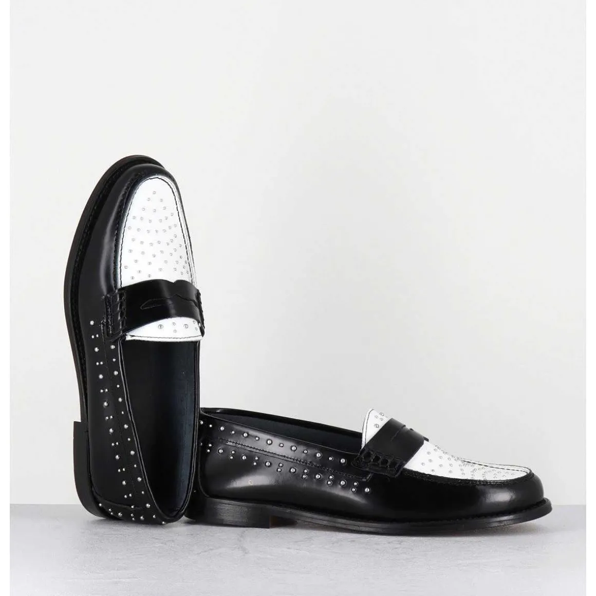 Mocassins Bi-Colores Noir & Blanc Cloutes - Ilay Abra Nero Bianco