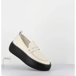 Mocassins Cuir Blanc & Semelle Gomme Noire - A66C Off White