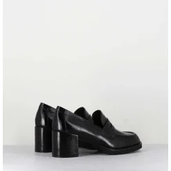 Mocassins En Cuir Brillant Noir - Ah500 Black