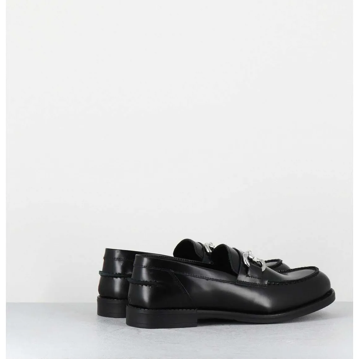 Mocassins En Cuir Glace Noir & Mors Argent - Al104 Abrasivato Nero