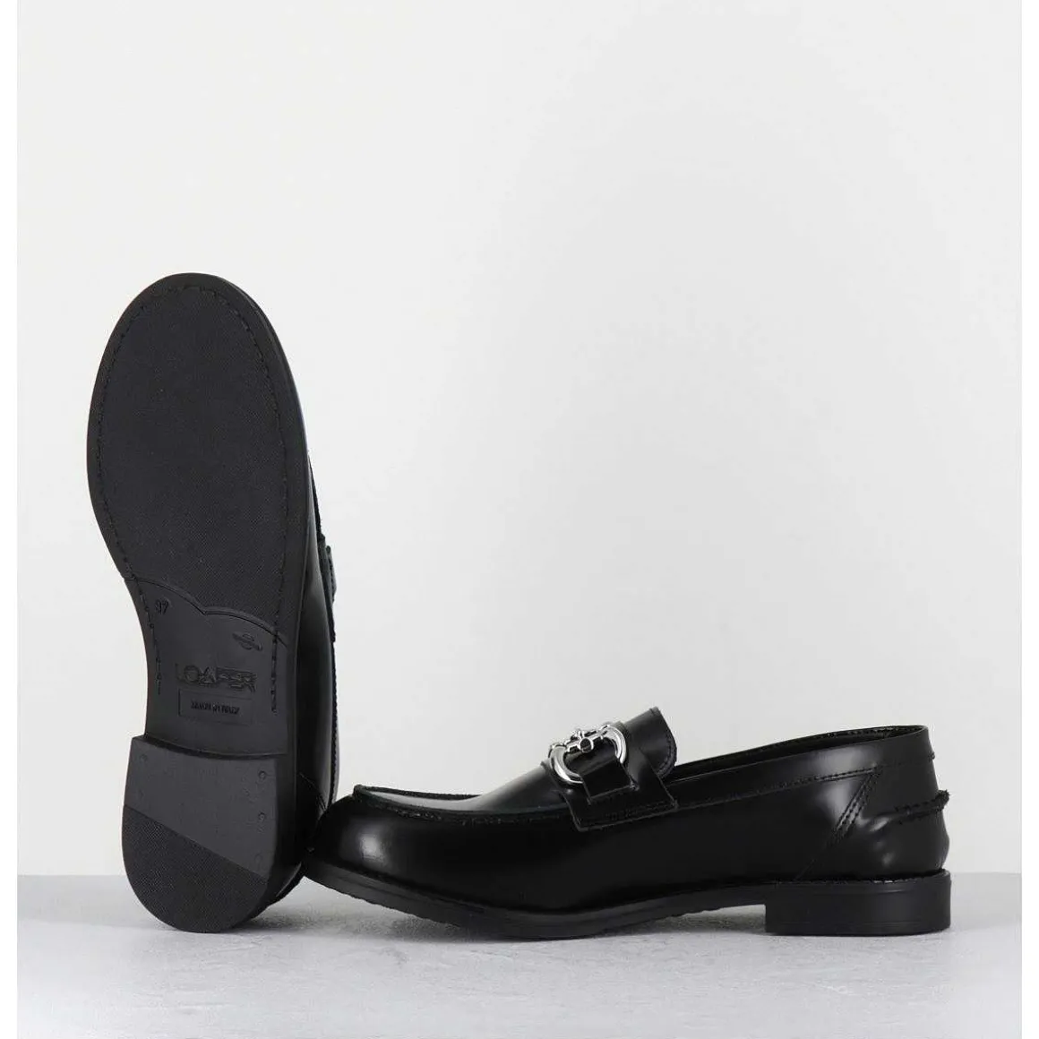 Mocassins En Cuir Glace Noir & Mors Argent - Al104 Abrasivato Nero