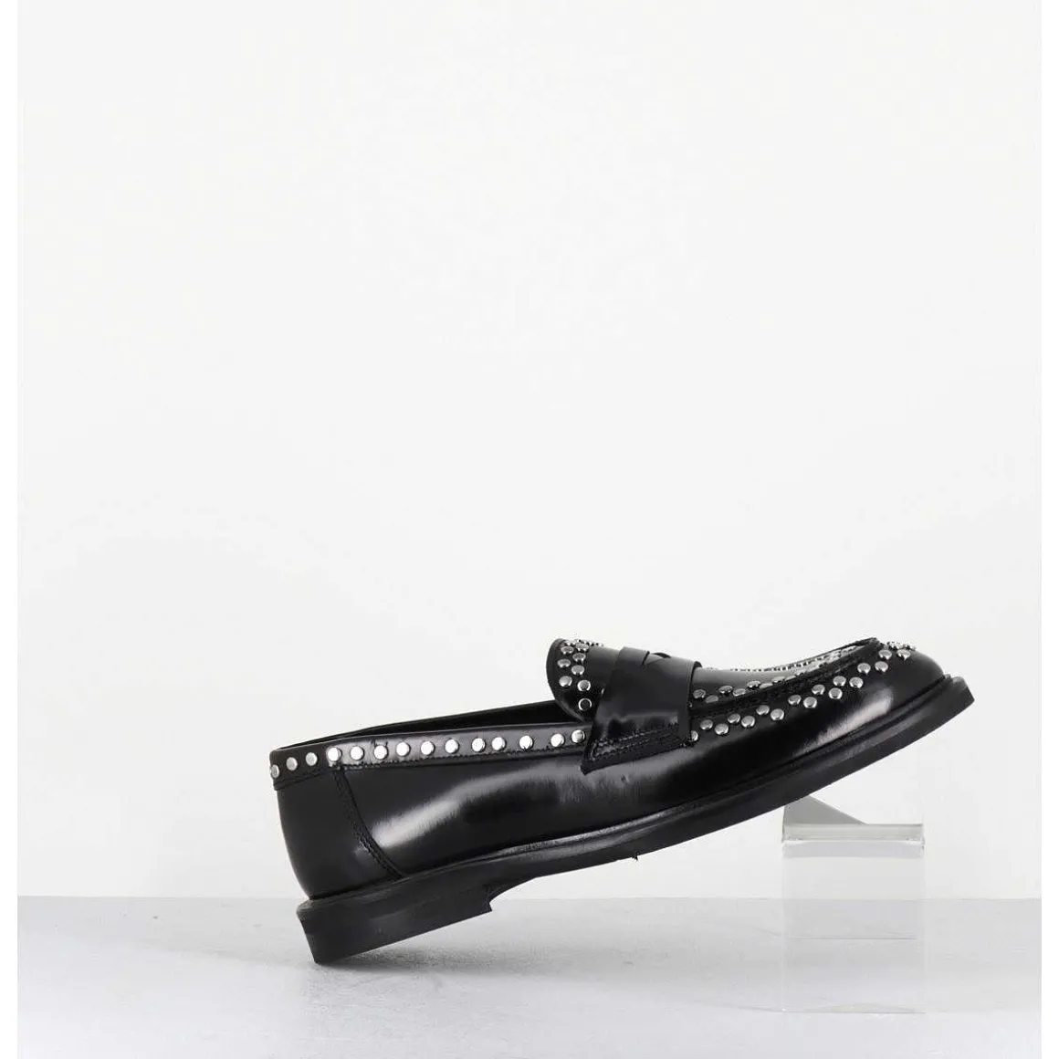 Mocassins En Cuir Noir & Rivets Argent Semelle Gomme - Aversa Abra Nero