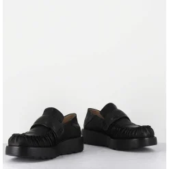 Mocassins En Cuir Souple Noir Semelle Legere - X23 Maestrale Nero