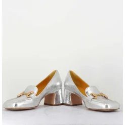 Mocassins Petit Talon En Cuir Argent & Mors Dore - Q167 Vintage Silver