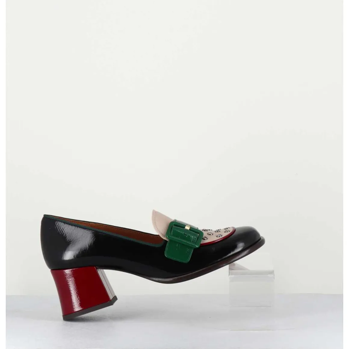 Mocassins Petit Talon En Cuir Vernis Noir & Boucle Verte - Memet Negro Sand