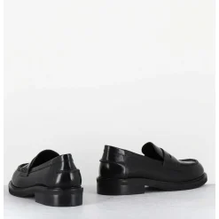 Mocassins Plats A Bout Rond En Cuir Glace Noir - Chino Abrasivato Nero