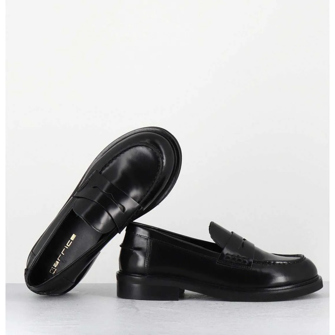 Mocassins Plats A Bout Rond En Cuir Glace Noir - Chino Abrasivato Nero