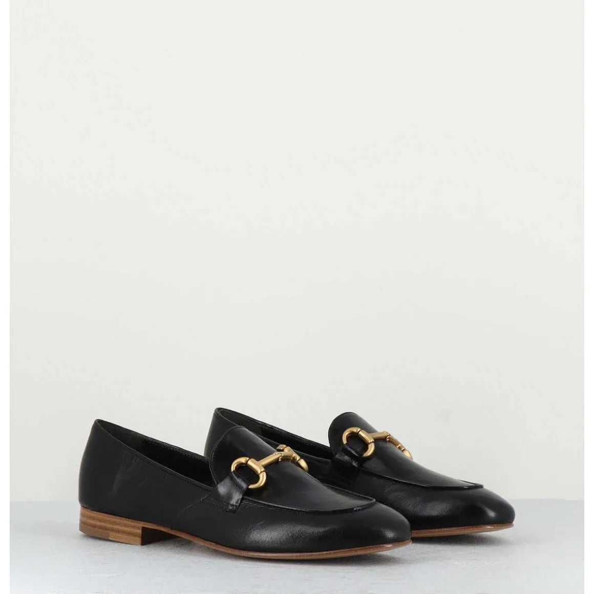 Mocassins Plats En Cuir Souple Noir & Mors Dore - N125 Nero