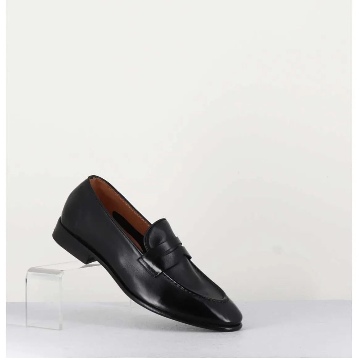 Mocassins Plats En Cuir Souple Noir- Dunia 80013 Black