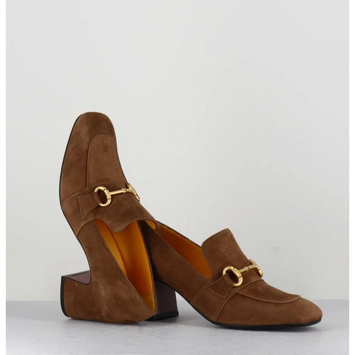 Mocassins 70S A Talon En Daim Camel Bout Carre - Acero