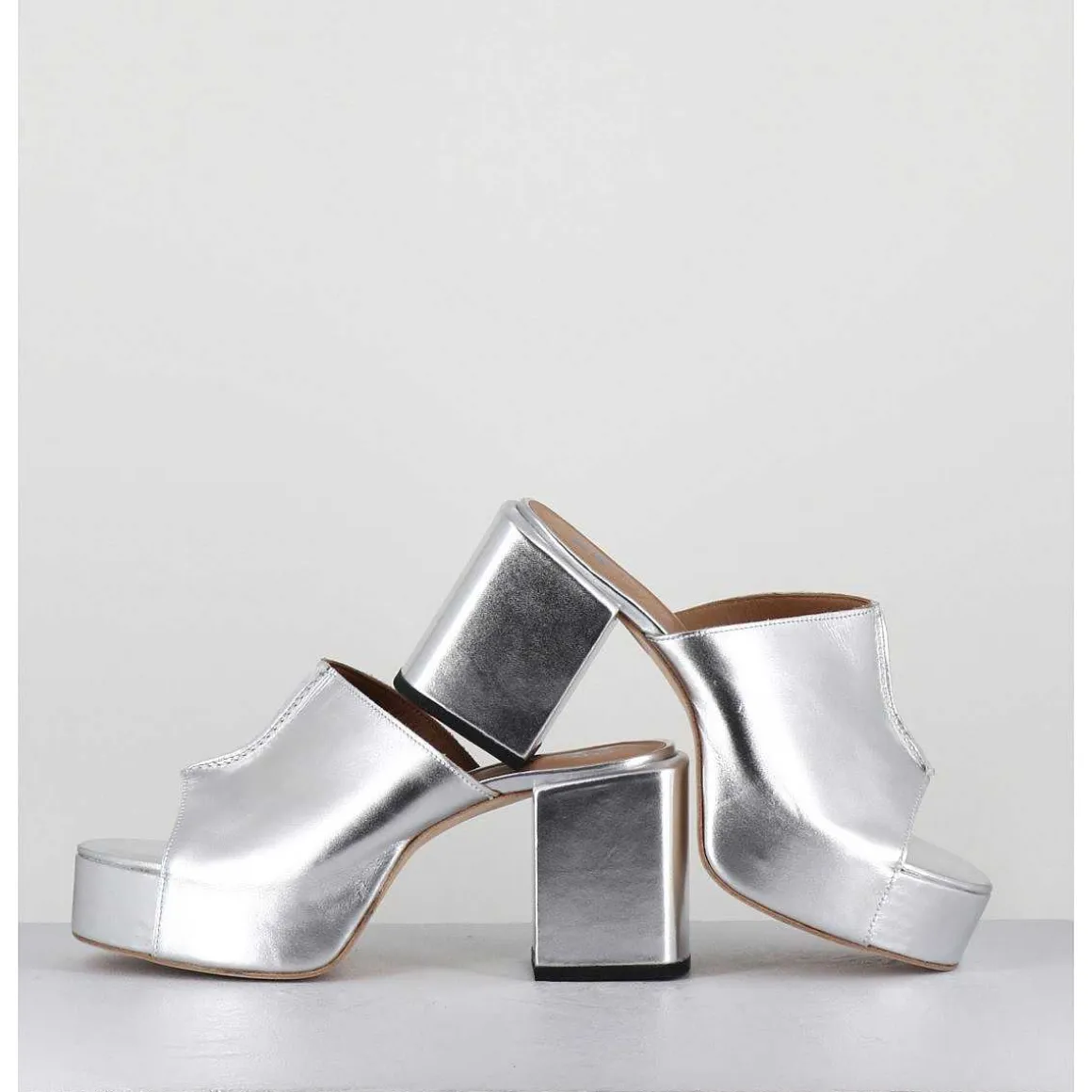 Mules A Plateforme En Cuir Metallise Argent - 1Gs444 Rabat Argento
